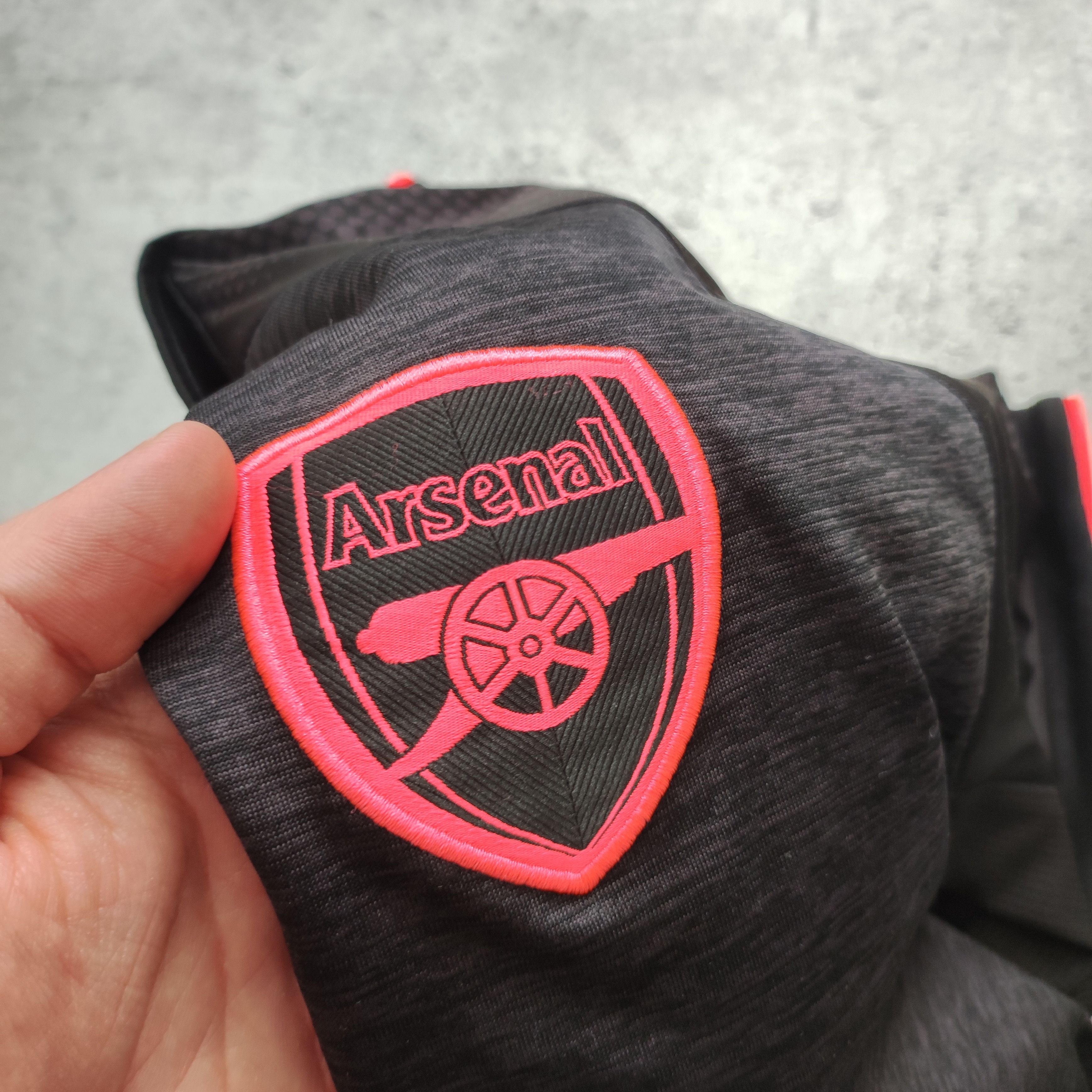 Other RARE Arsenal London 2017/18 Third Football Puma Jersey Size US L / EU 52-54 / 3 - 6 Thumbnail