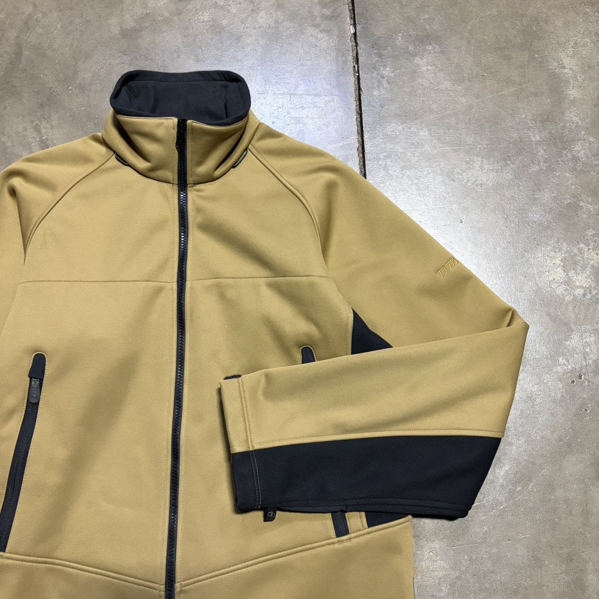 Columbia Vintage Columbia Titanium Lightweight Jacket Zip Up Outdoor Size US M / EU 48-50 / 2 - 5 Thumbnail