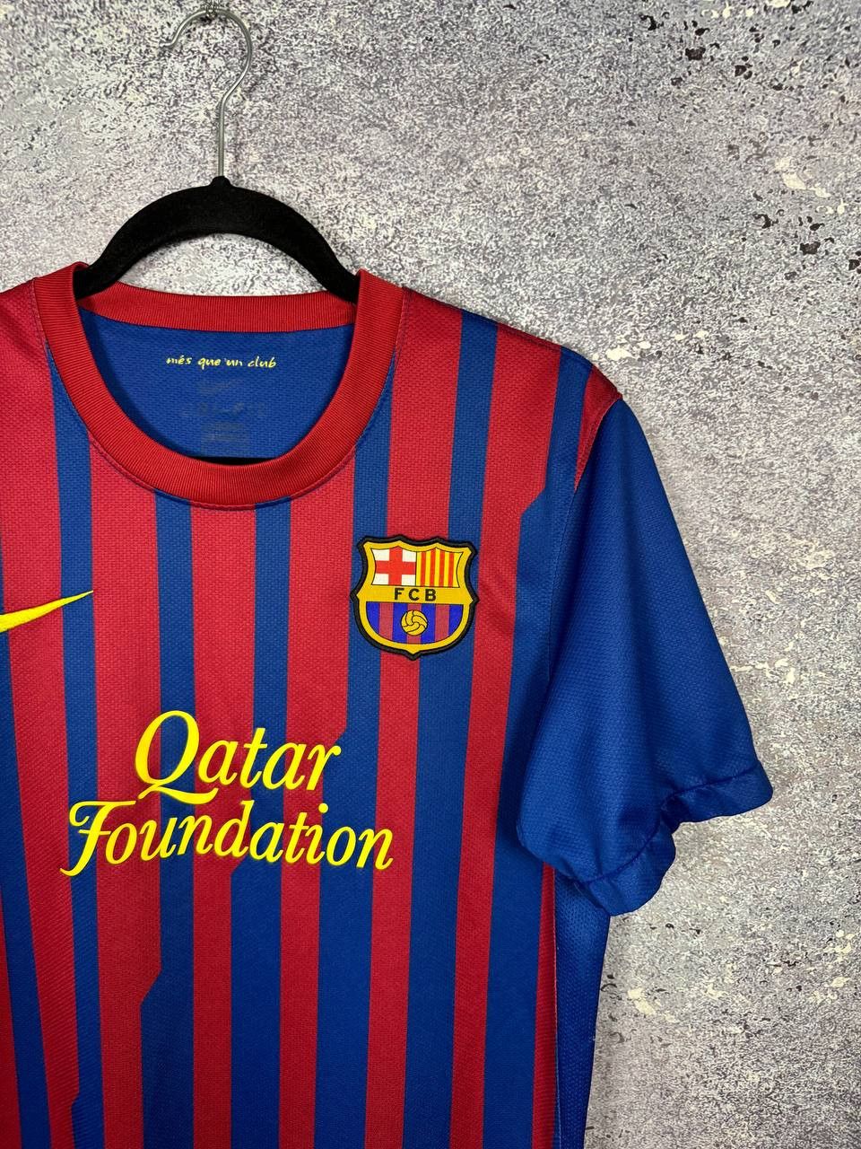Nike MESSI FC Barcelona 2011/12 Nike Authentic Soccer Jersey S sz Size US S / EU 44-46 / 1 - 3 Thumbnail