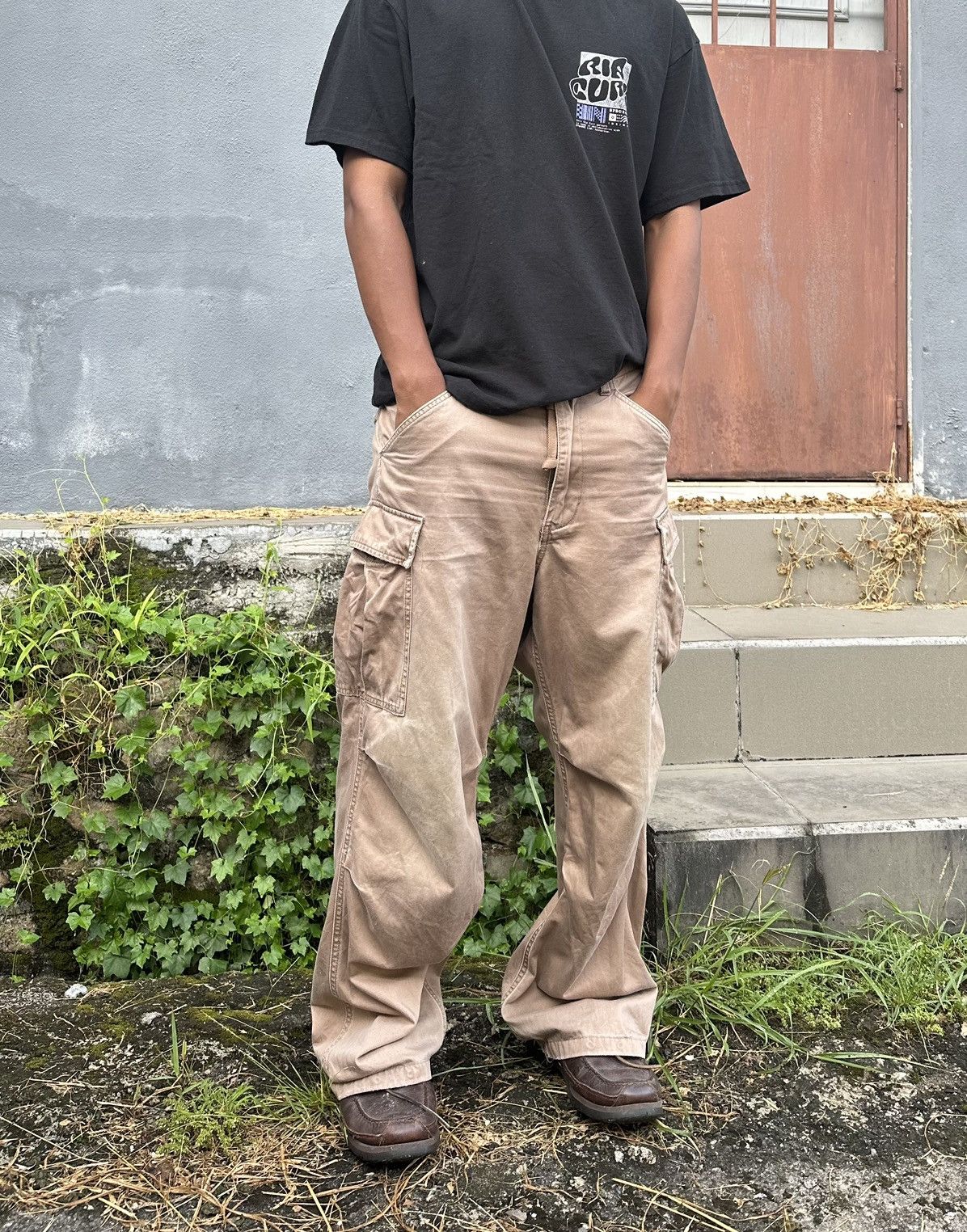 Avirex 👹Vintage THRASHED Avirex Baggy Cargo Pants Size US 33 - 1 Thumbnail
