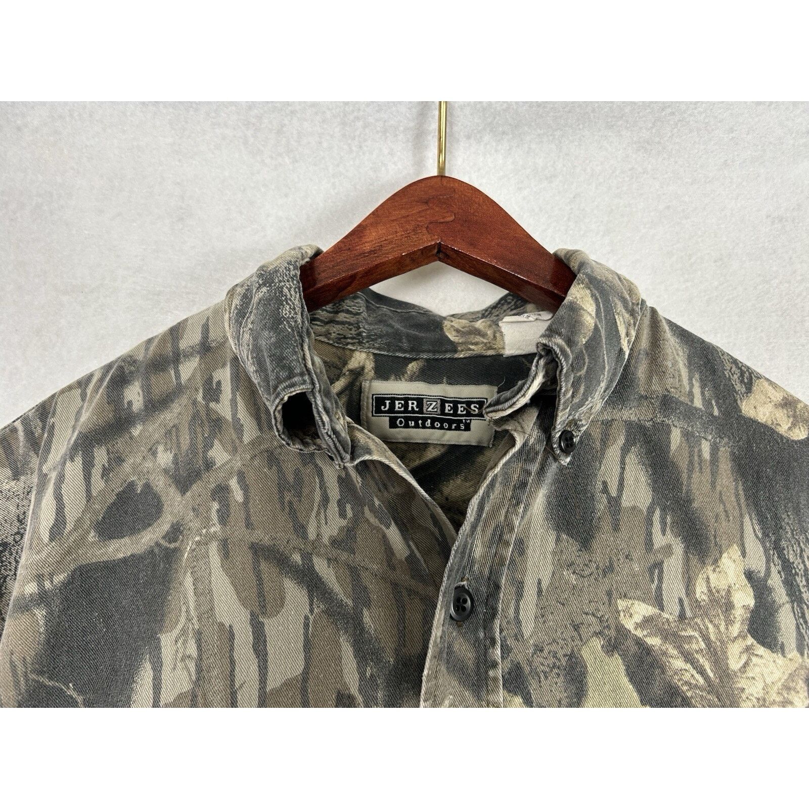 Jerzees VTG Jerzees Mossy Oak Button Up Shirt Long Sleece M Camo USA Size US M / EU 48-50 / 2 - 3 Thumbnail