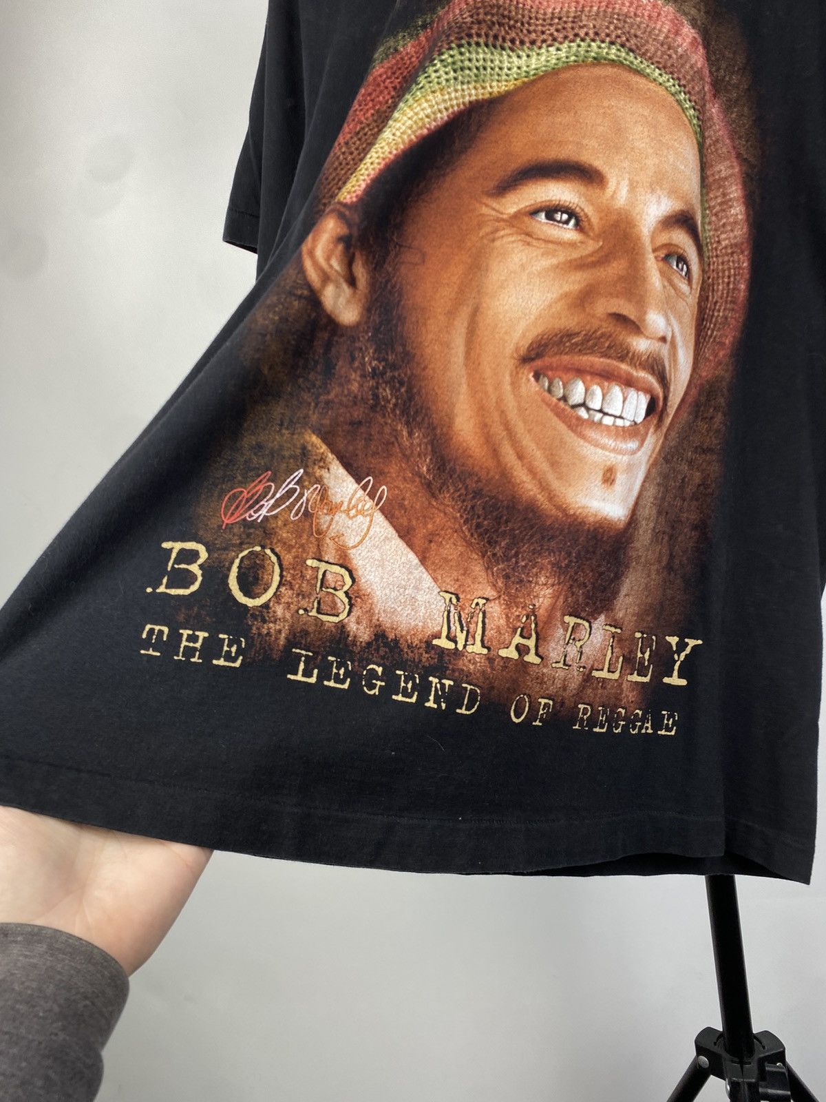 Band Tees × Bob Marley × Vintage Vintage 90s Bob Marley Legend Graphic Faded Usa CUBA T Shirt Size US L / EU 52-54 / 3 - 4 Thumbnail