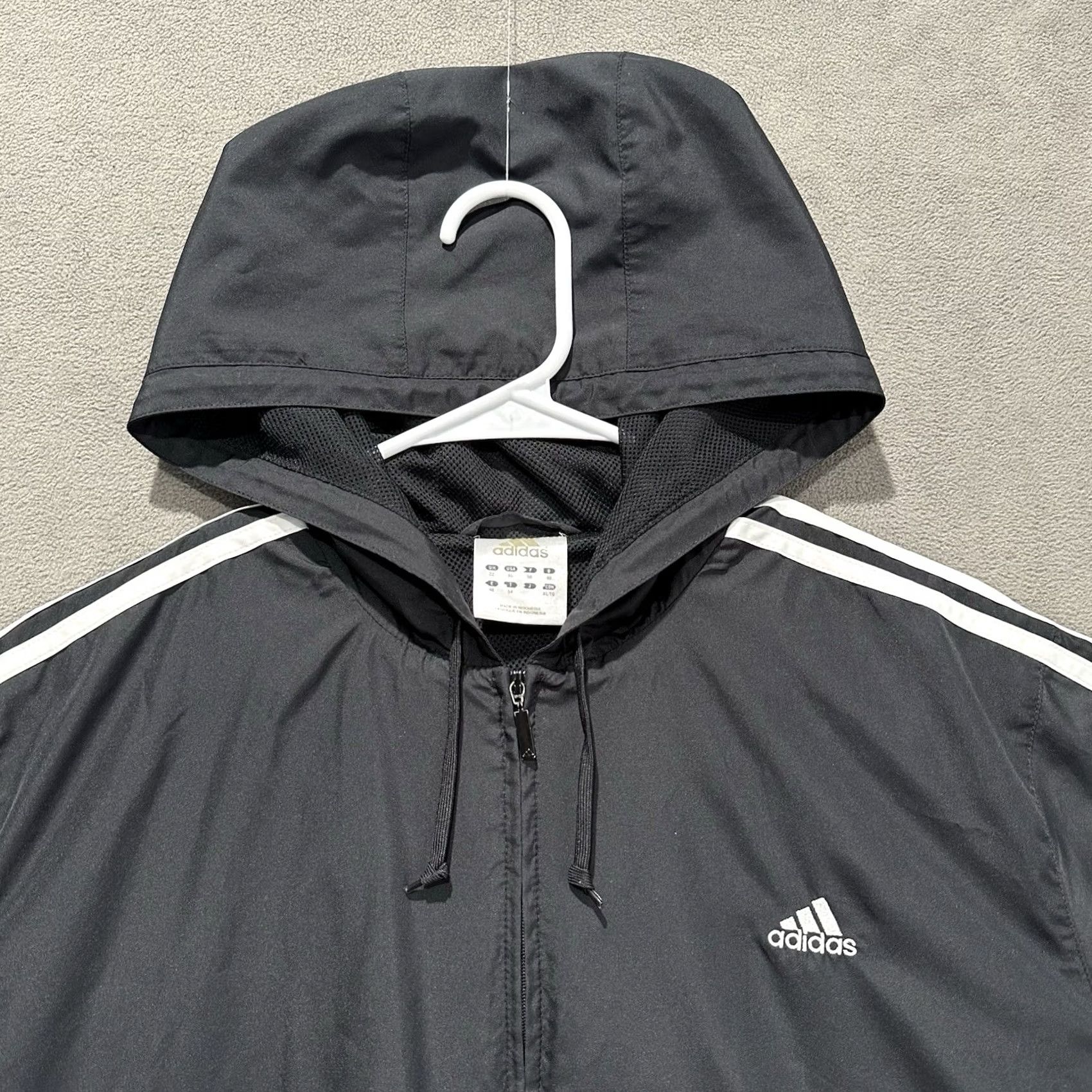 Adidas Adidas Jacket XL Black Hooded Windbreaker Full Zip White Three Stripes EUC Mens Size US XL / EU 56 / 4 - 3 Thumbnail