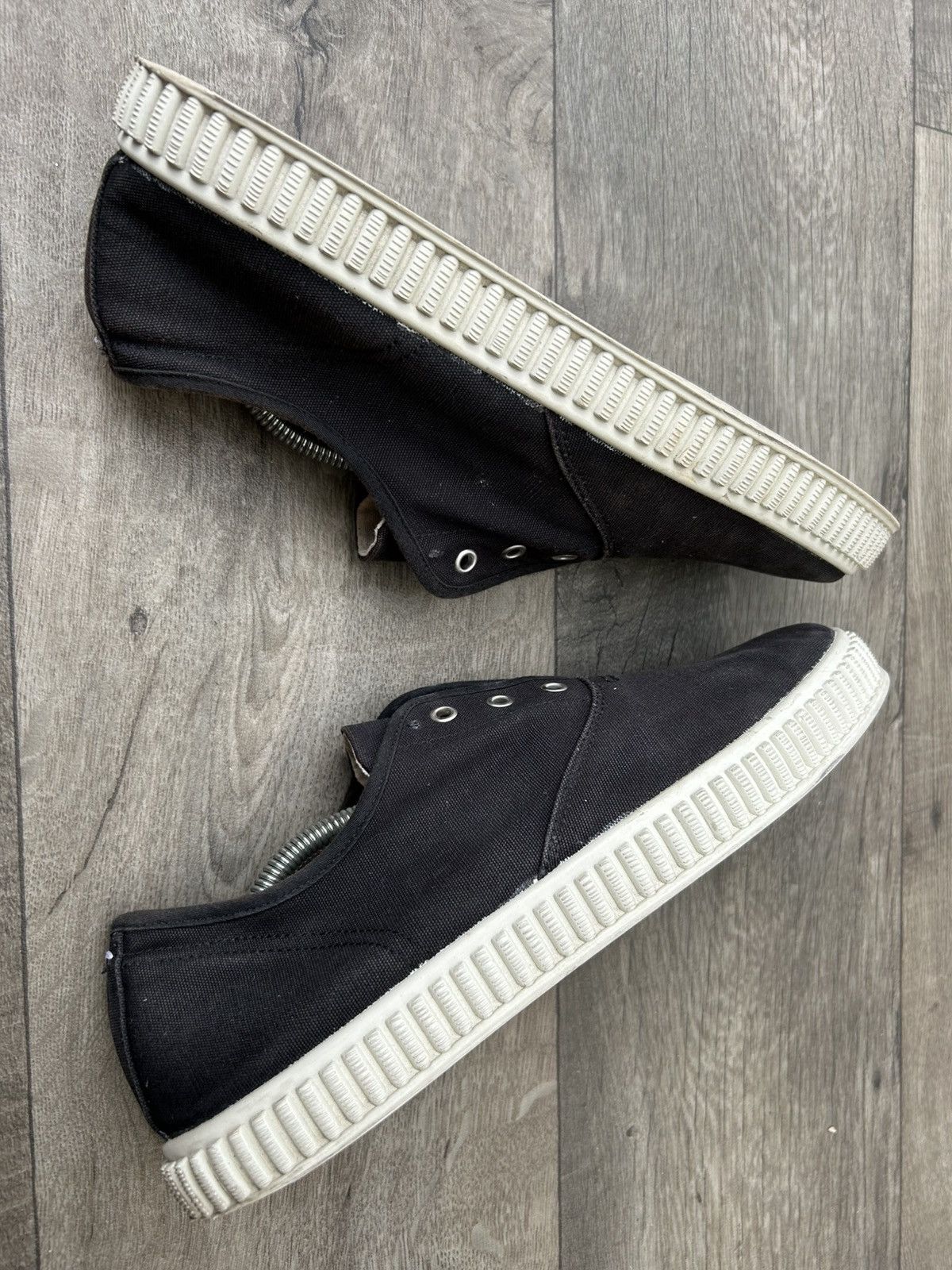 Maison Margiela Maison Margiela Almond Low-Top Canvas Sneakers Size US 10 / EU 43 - 6 Thumbnail