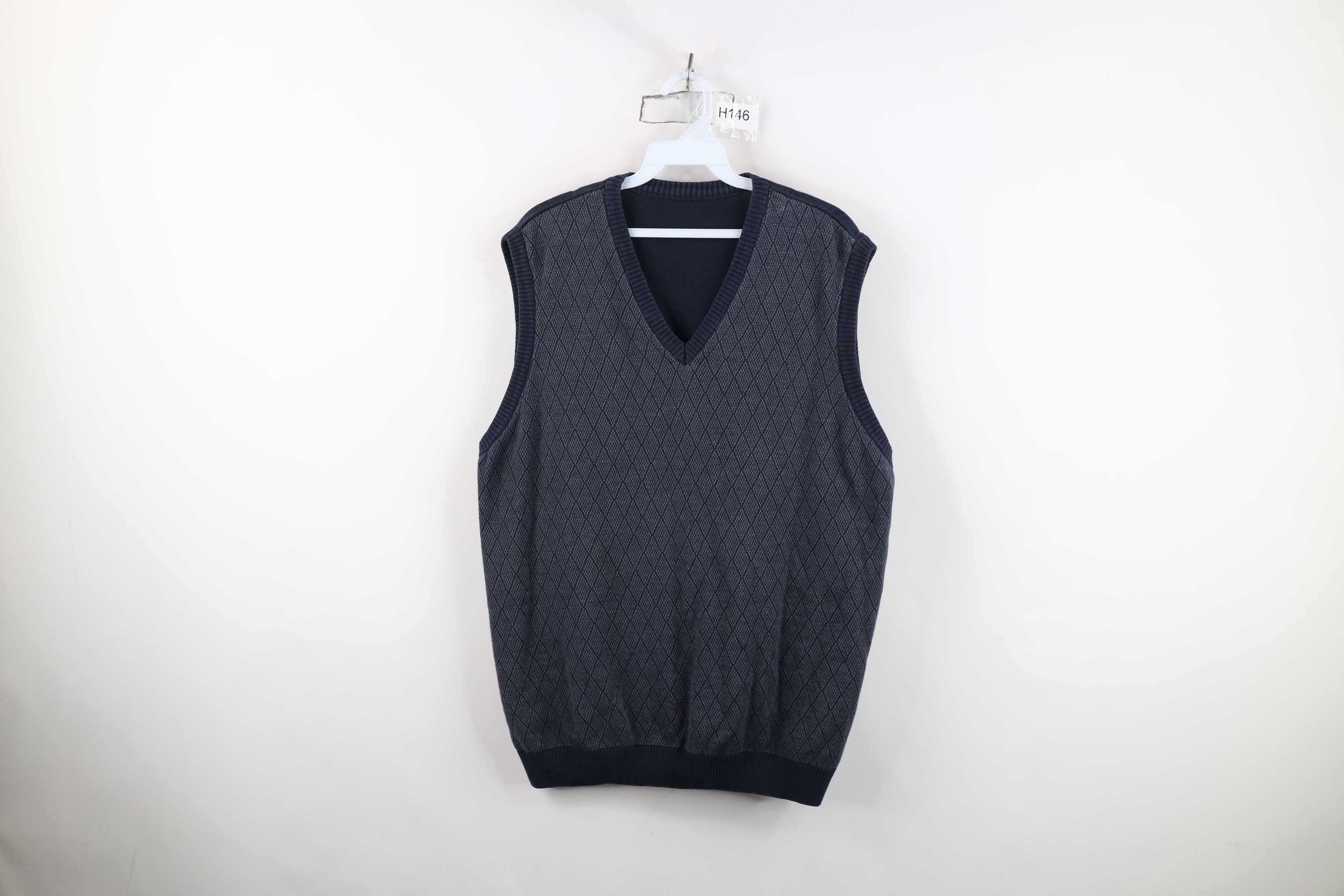 Vintage Vintage 90s Streetwear Diamond Knit V-Neck Sweater Vest Size US XL / EU 56 / 4 - 1 Thumbnail