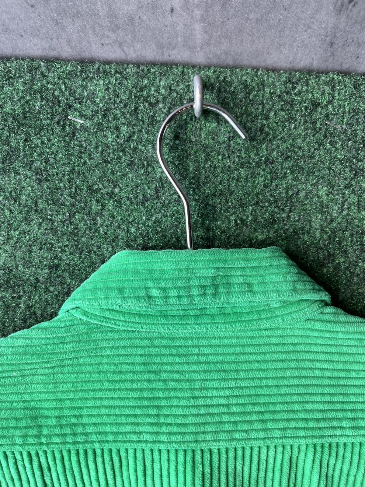 Stone Island USED MICRO CORDUROY STONE ISLAND BUTTON UP SIZE S Size US S / EU 44-46 / 1 - 21 Thumbnail