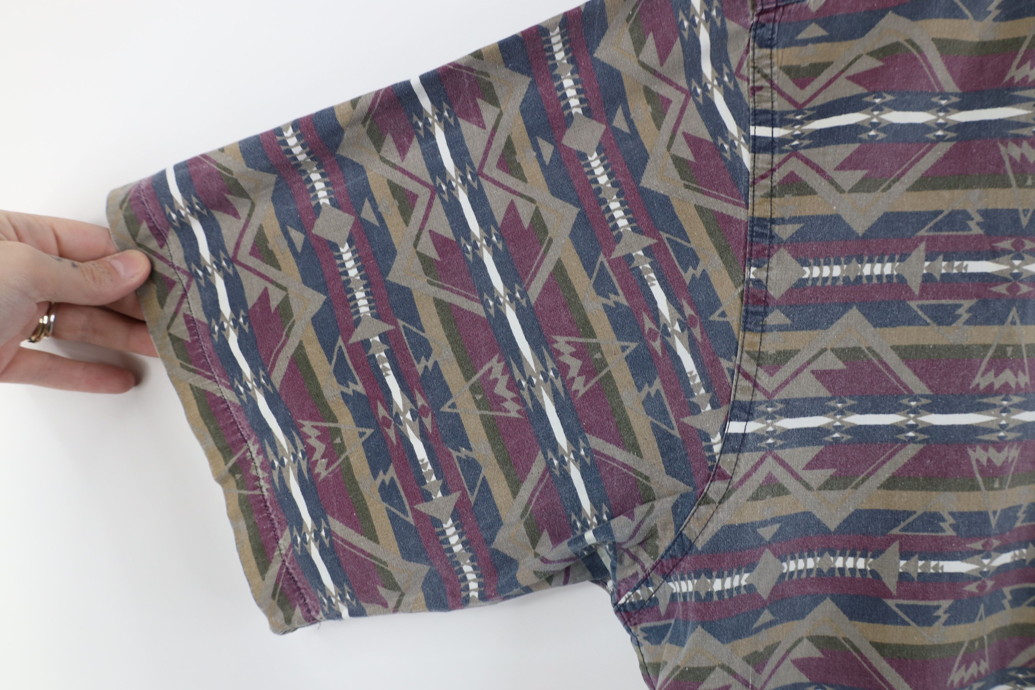 Vintage Vintage 90s Streetwear Southwestern Short Sleeve Shirt Size US L / EU 52-54 / 3 - 8 Thumbnail