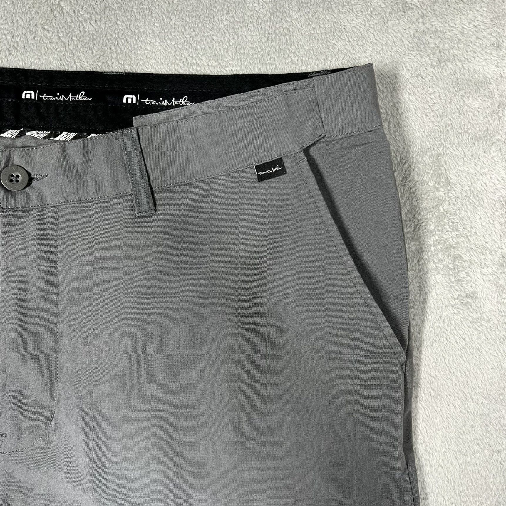 TravisMathew Travis Mathew Mens Golf Pants Stretch Waist 38 Inseam 31 Solid Gray EUC Pants Regular Men Size US 38 / EU 54 - 2 Thumbnail