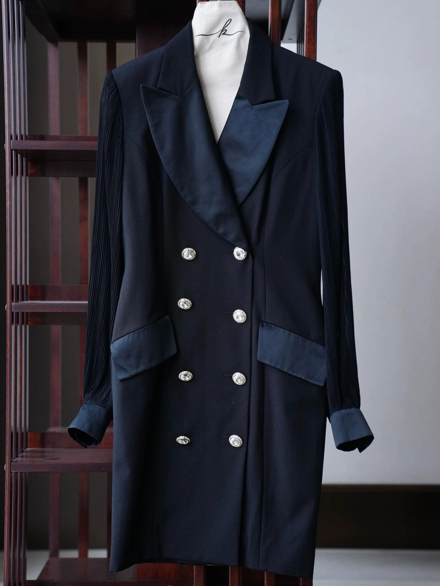 Escada Escada Wool-Silk Blend Gemstone Button Suit Dress German 36 Size XS / US 0-2 / IT 36-38 - 7 Thumbnail