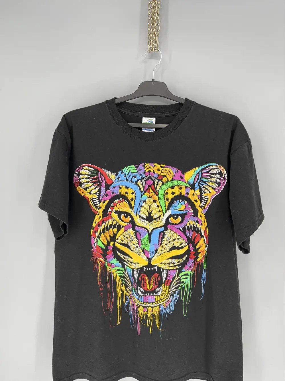 Vintage Vintage Y2K 90s Painted Tiger Face Graphic T-shirt Size US XL / EU 56 / 4 - 6 Thumbnail