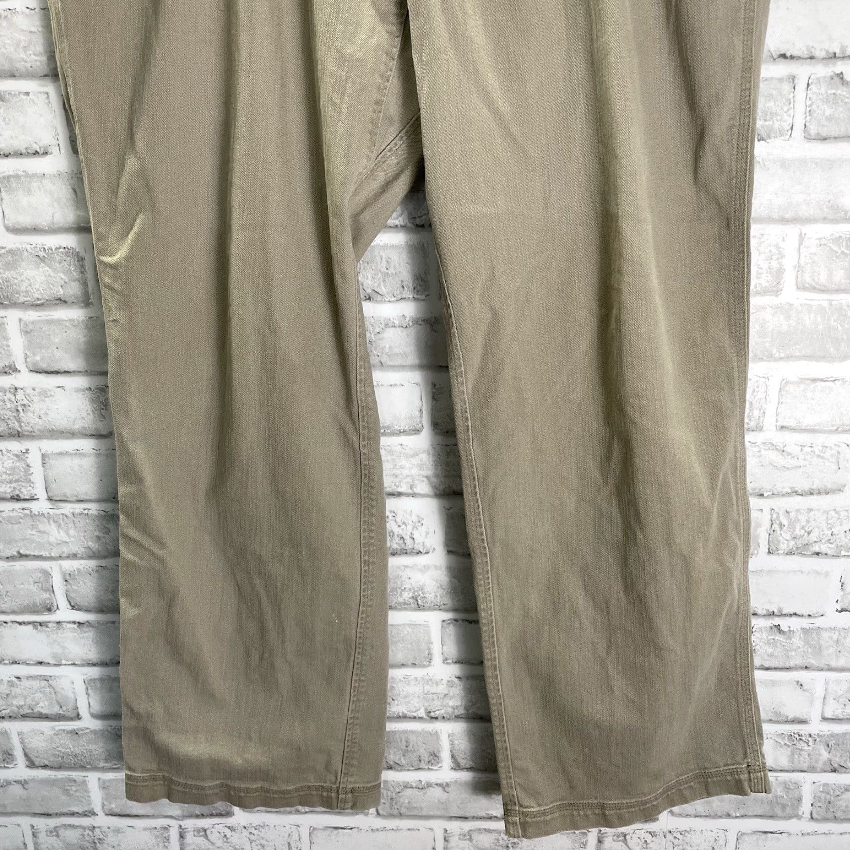 Mountain Hardwear MOUNTAIN HARDWEAR Beige Cargo Hiking Pants Mens Size 38x32 Size US 38 / EU 54 - 3 Thumbnail