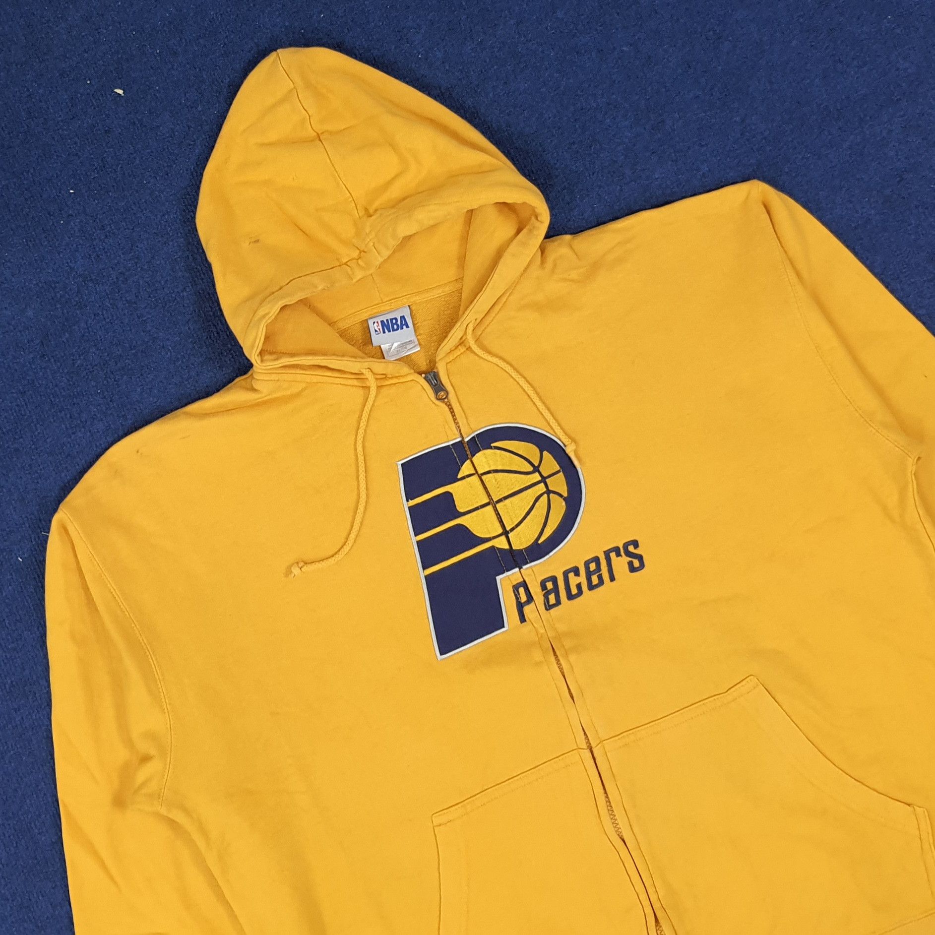 NBA × Vintage Vintage NBA Pacers Basketball Team Zipper Hoodie Size US XL / EU 56 / 4 - 2 Thumbnail