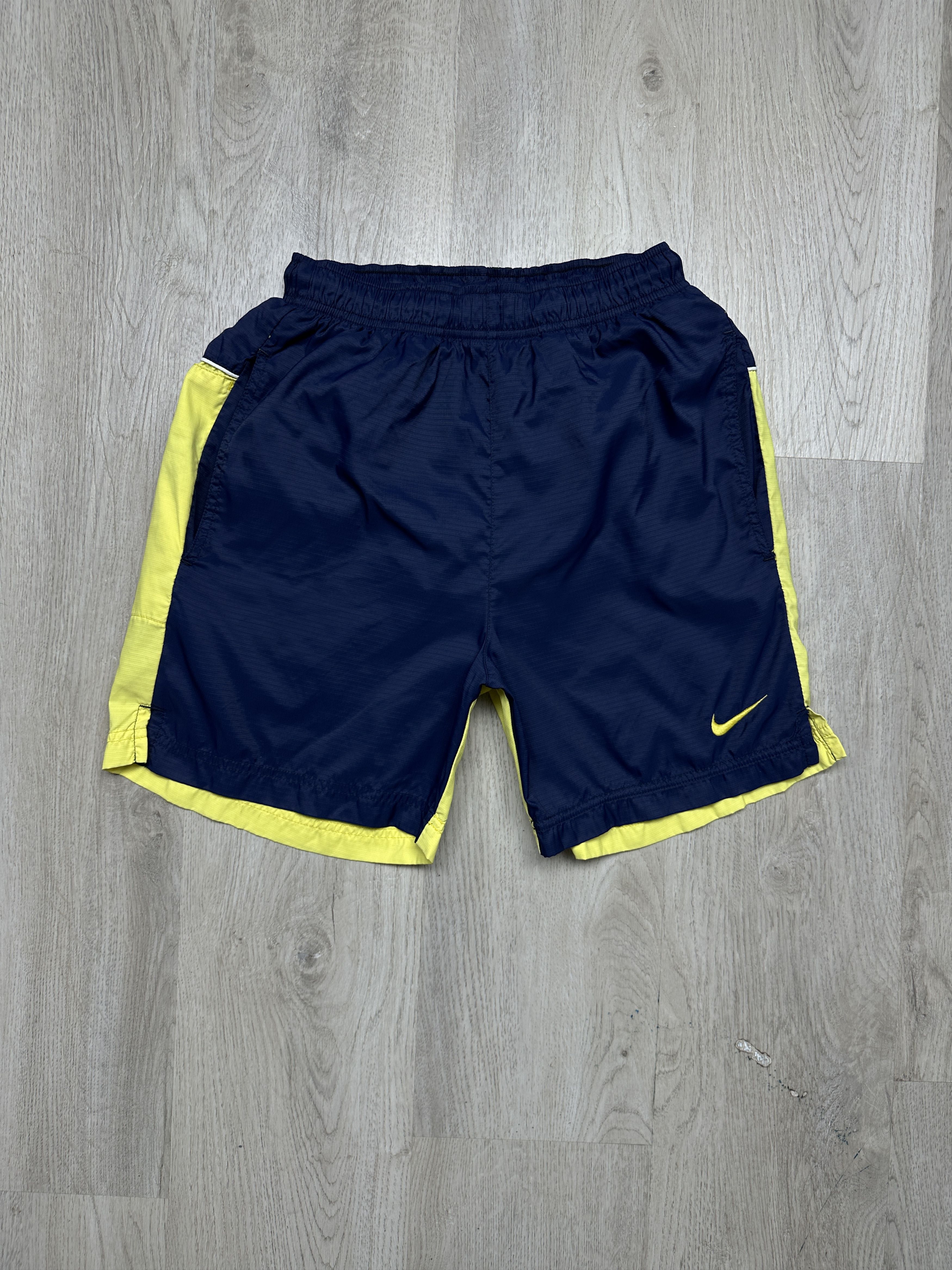 Nike Nike Vintage Mens Nylon Shorts Size US 28 / EU 44 - 5 Thumbnail