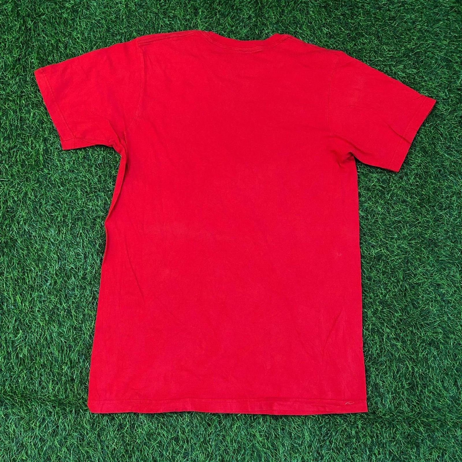 Majestic Men’s Red Cleveland ‘C’ Graphic Tee Size US M / EU 48-50 / 2 - 2 Thumbnail