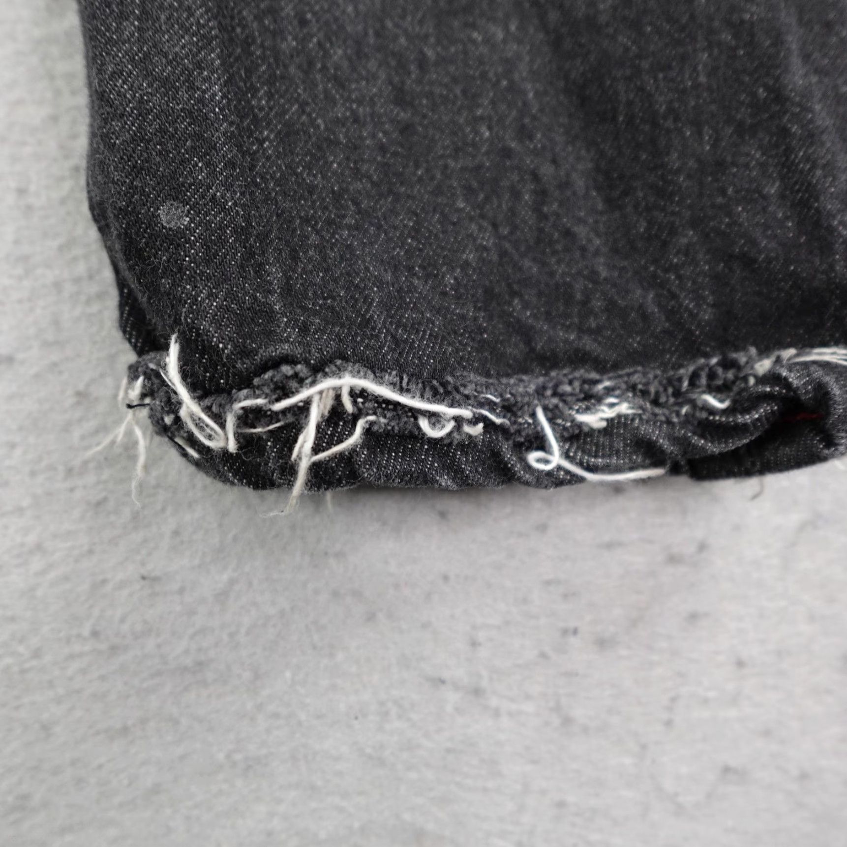 Raleigh Denim Raleigh Denim Jeans Mens 29 Black Selvedge Button Fly Jones Cropped Distressed Size US 29 - 4 Thumbnail