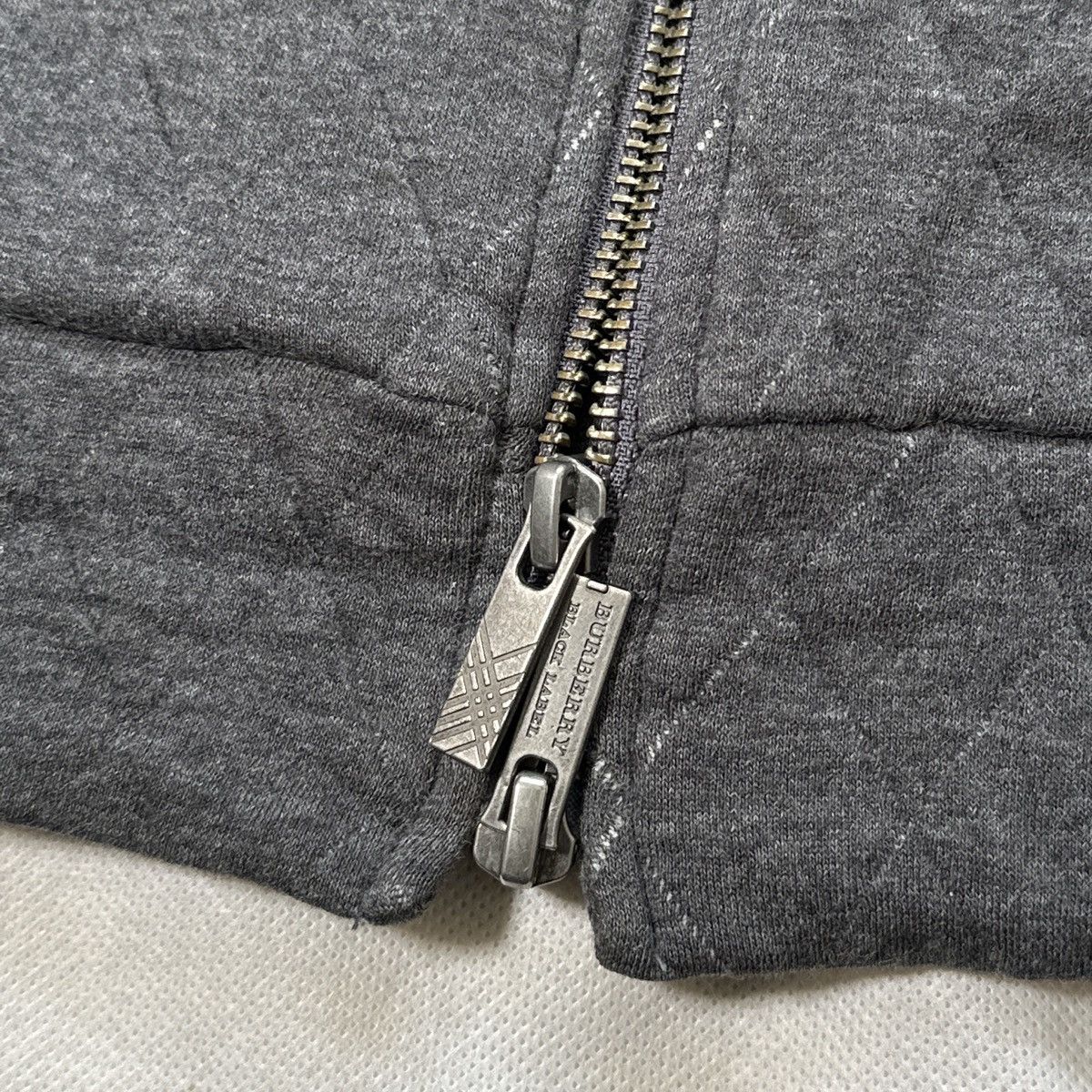 Burberry Burberry Black Label Fur Hood Quilted Zip Hoodie (M) Size US M / EU 48-50 / 2 - 6 Thumbnail