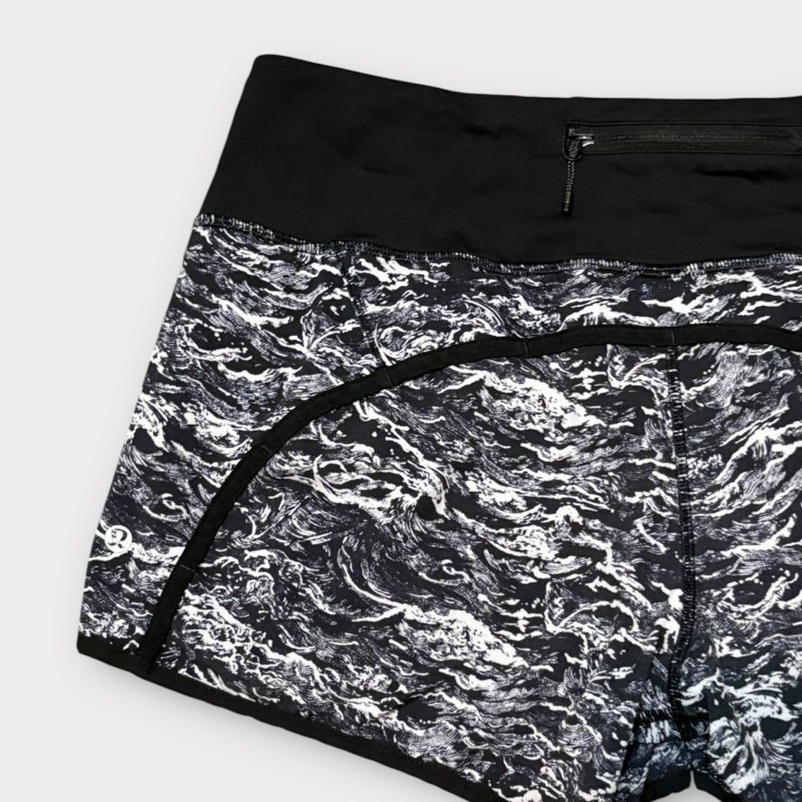Lululemon Lululemon Run Times Short 10 Nami Wave White Black EUC Run T Size 32" / US 10 / IT 46 - 3 Thumbnail