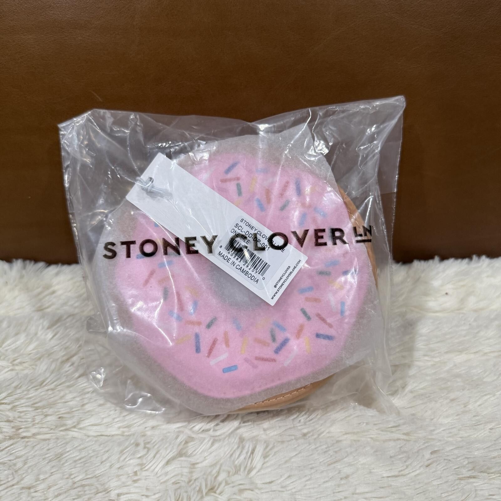 Other Stoney Clover Lane x Dunkin’ Donuts - The Dunkin Donut Pouch Size ONE SIZE - 6 Thumbnail