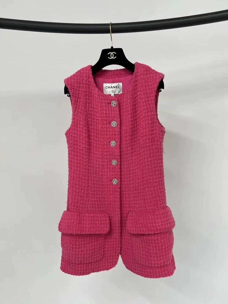 Chanel Chanel 22S popular rose pink vest jacket Size XS / US 0-2 / IT 36-38 - 1 Thumbnail