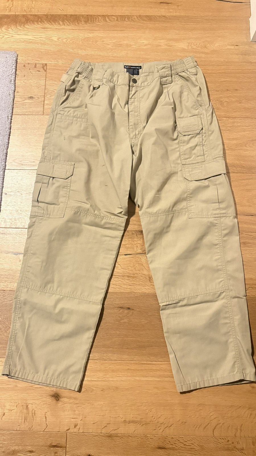 5.11 5.11 Tactical khaki cargo pants Size US 38 / EU 54 - 1 Thumbnail