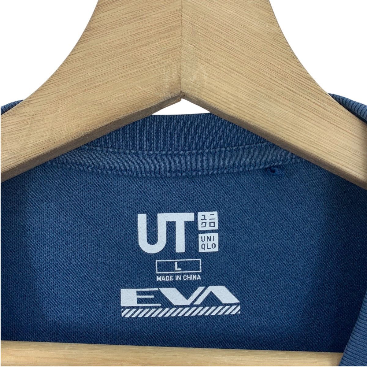 Anime × Japanese Brand × Uniqlo EVANGELION x UT neon genesis Anime tee Size US L / EU 52-54 / 3 - 3 Thumbnail