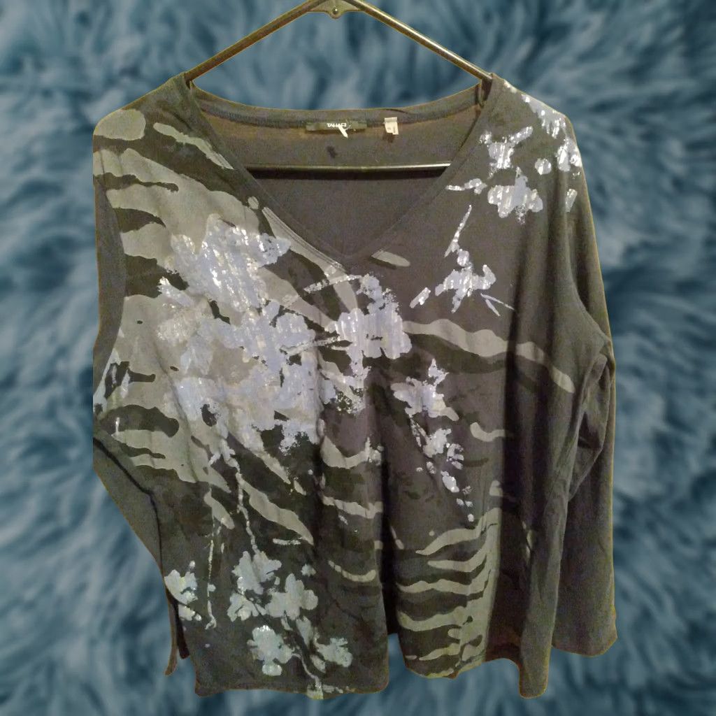Vintage Tahari LS VNECK BLK GRY LIGHTWEIGHT SHIRT 1X Long Sleeve Blouse Womens Size XL / US 12-14 / IT 48-50 - 1 Thumbnail