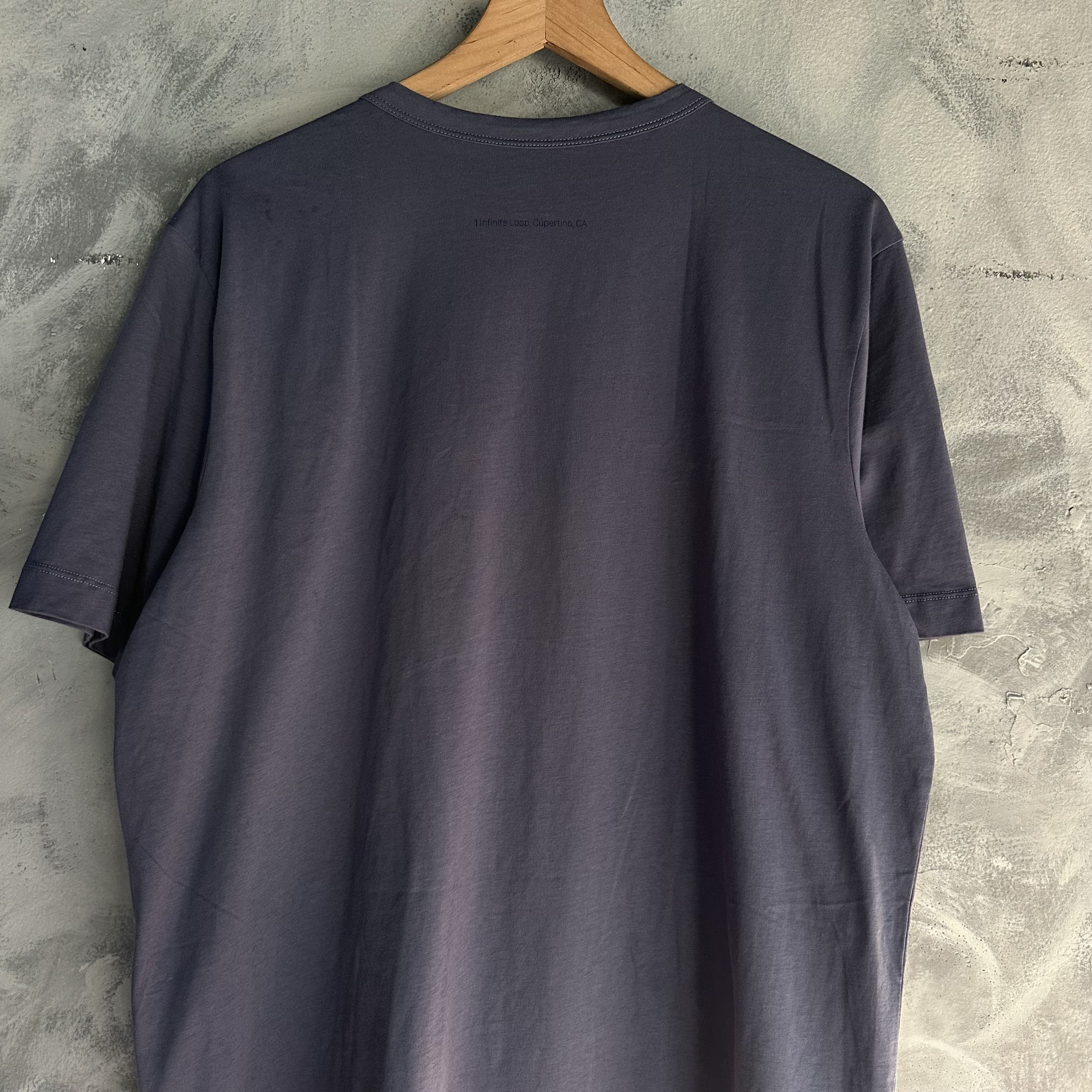 Apple Apple Branded T Shirt Mens Large Purple Pullover Employee Size US L / EU 52-54 / 3 - 5 Thumbnail