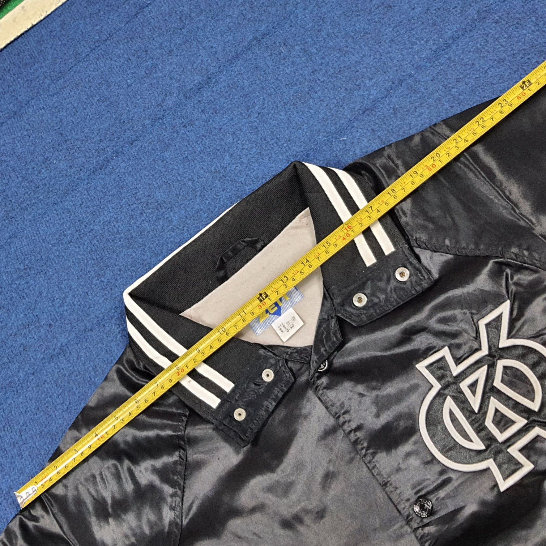 MLB Vintage Baseball Varsity Jacket Satin Bomber Retro C290N24 Size US XL / EU 56 / 4 - 12 Thumbnail
