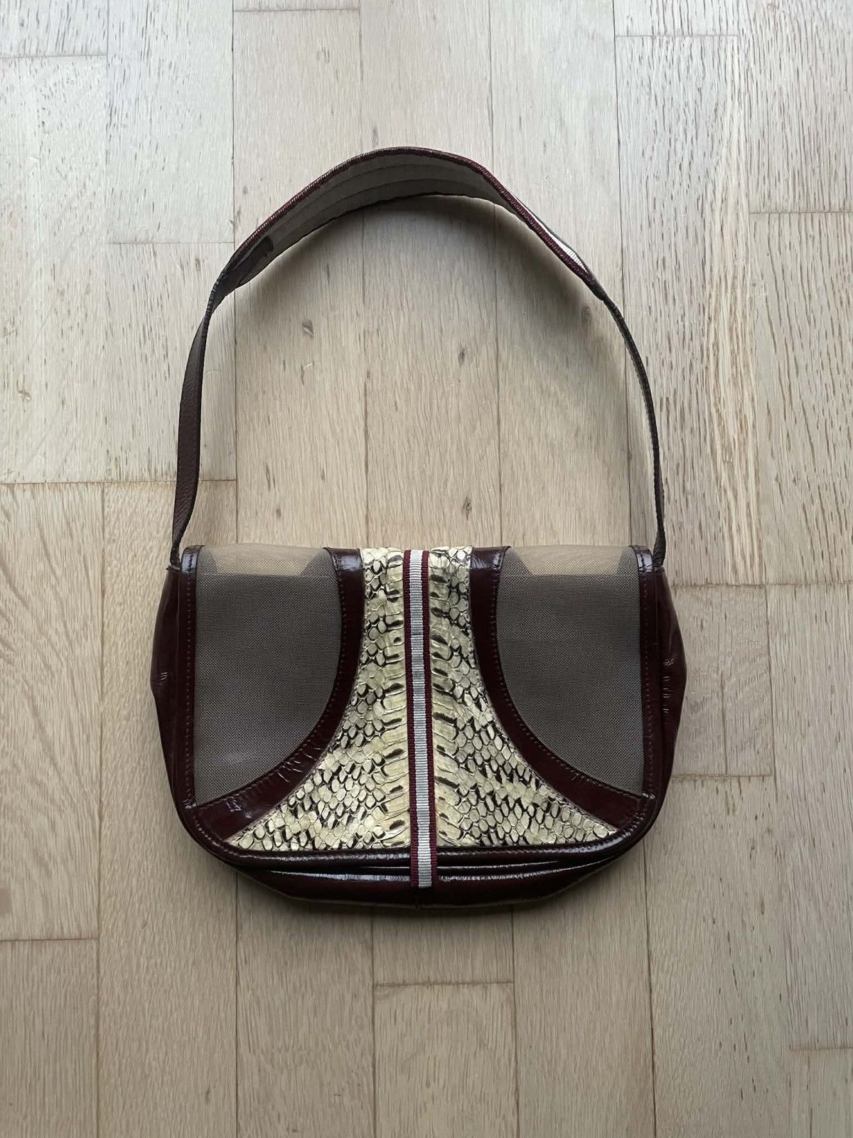 Miu Miu Very rare vintage bag Miu Miu grail item Last droppll Size ONE SIZE - 2 Thumbnail