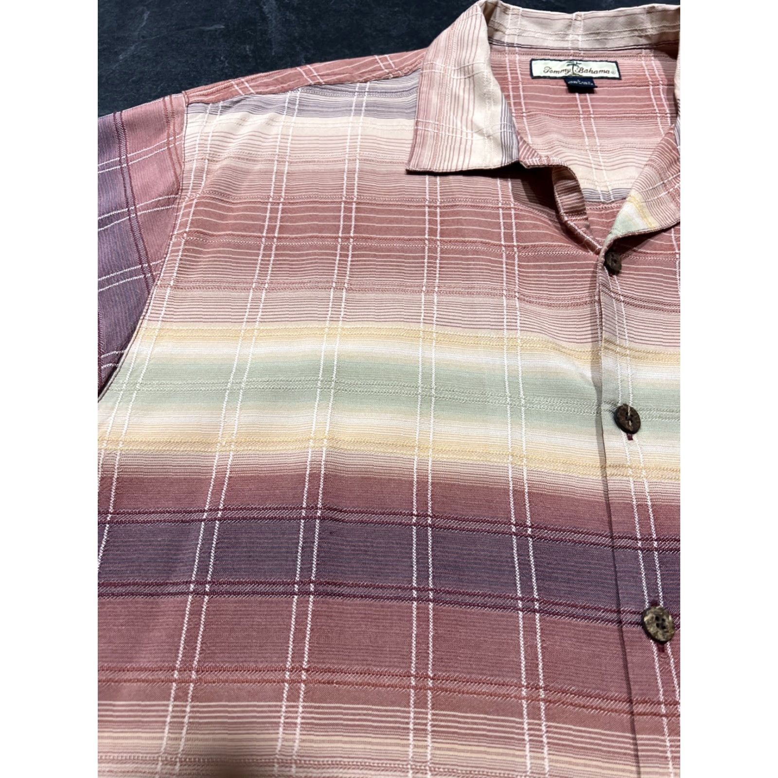 Tommy Bahama Tommy Bahama Camp Shirt Mens L 100% Silk Striped Coral Beige Size US L / EU 52-54 / 3 - 4 Thumbnail