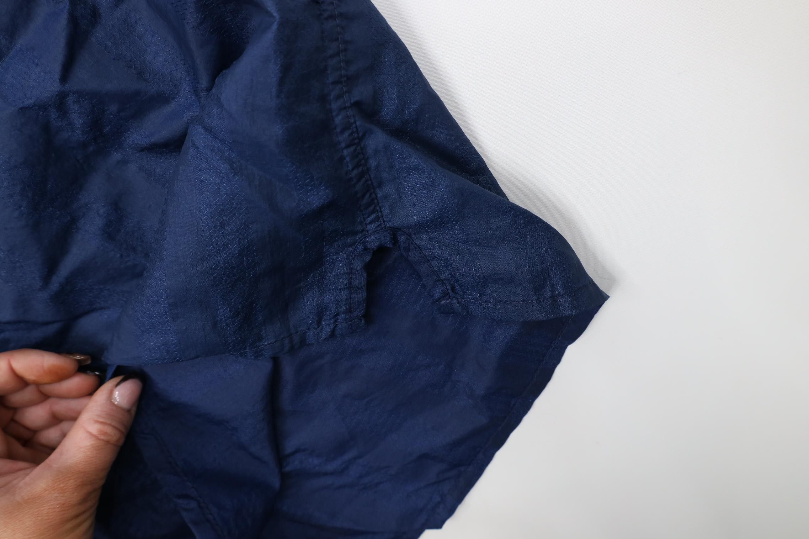 Umbro Vintage 90s Umbro Running Jogging Soccer Shorts Blue Nylon Size US 36 / EU 52 - 8 Thumbnail