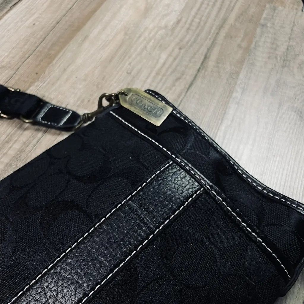 Coach Coach monogram shoulder bag Measurements: 20x22x1cm Size ONE SIZE - 3 Thumbnail