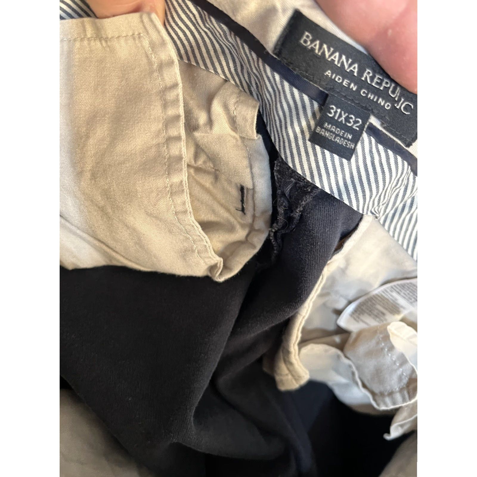 Banana Republic BANANA REPUBLIC Aiden Chino Pants Blue Solid Mens 31x32 Cotton Blend Distressed Casual Straight Front Zip Ordinary? Size US 31 - 5 Thumbnail