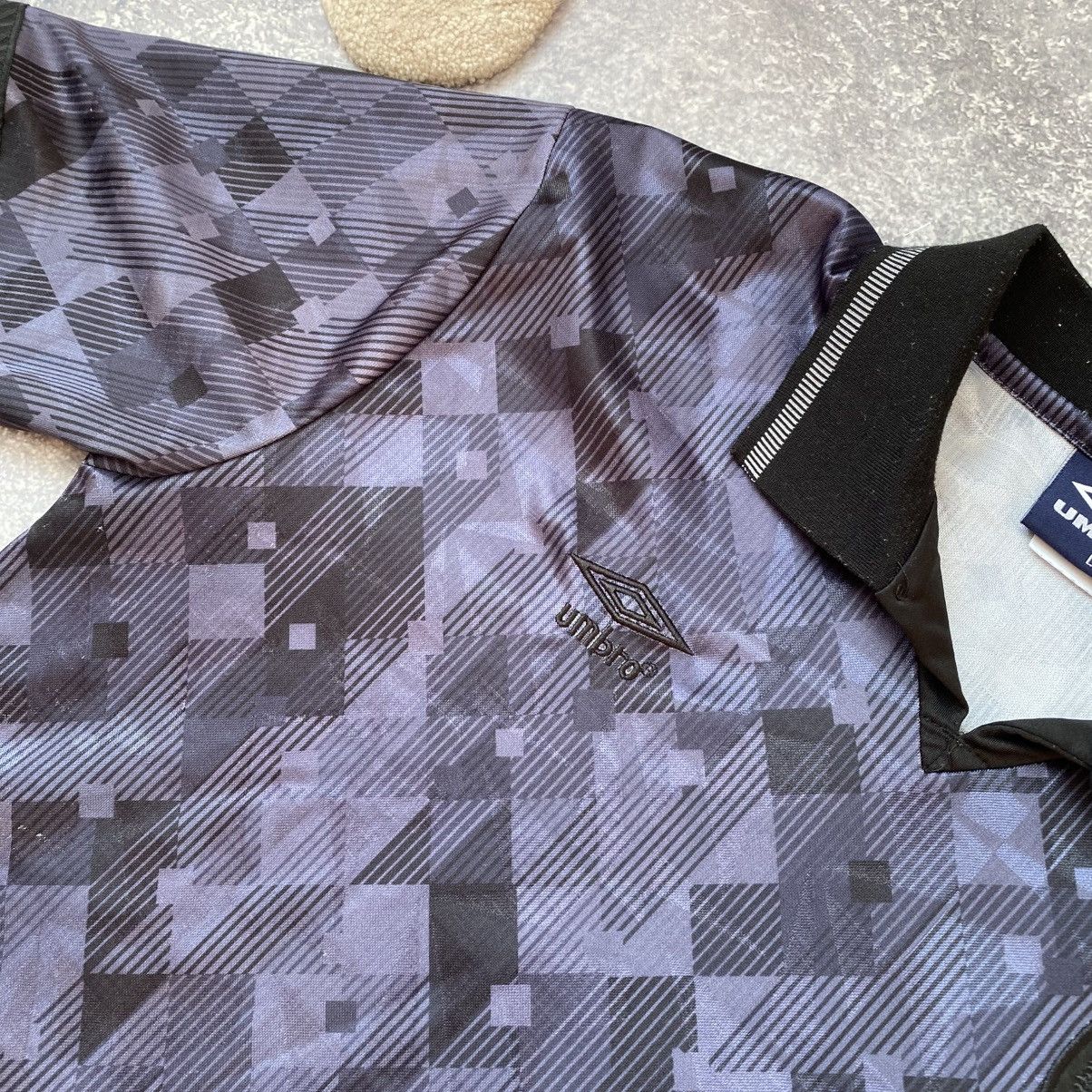 Other Vintage Umbro England 1990 Graphic soccer jersey Size US L / EU 52-54 / 3 - 4 Thumbnail