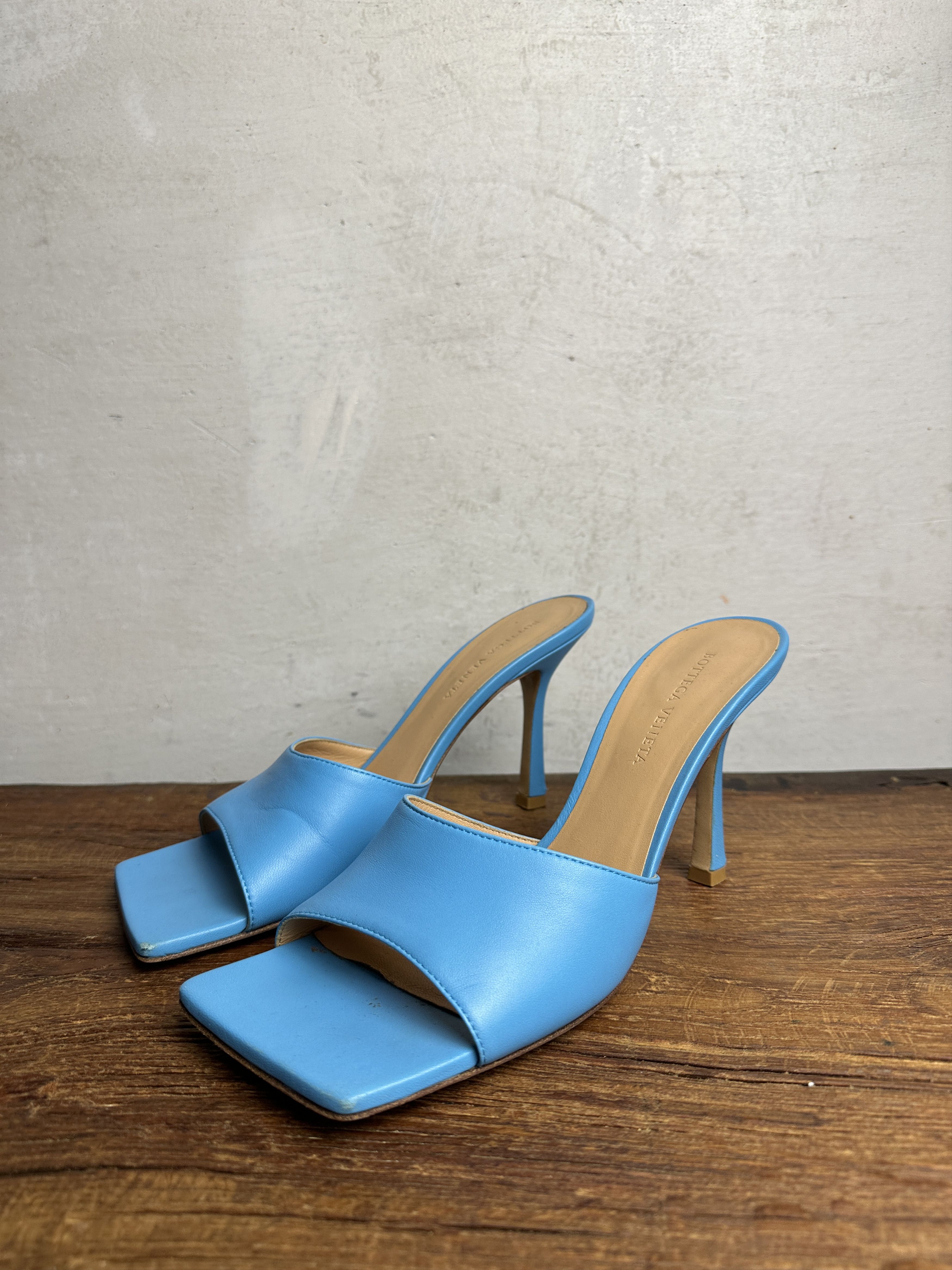 Bottega Veneta Bottega Veneta Stretch Leather Heels Size US 9 / IT 39 - 1 Thumbnail