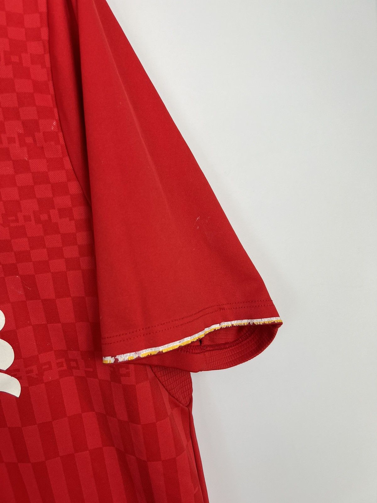 New Balance New Balance FC Liverpool 2015/2016 Soccer Jersey Size US M / EU 48-50 / 2 - 4 Thumbnail