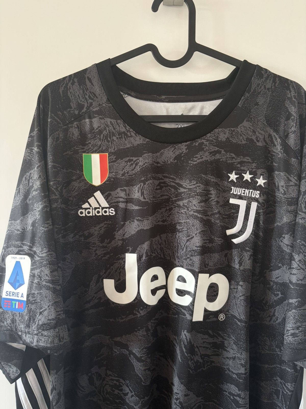 Juventus adidas 2019/2020 domowa bramkarska 1 Buffon — zdjęcie 5