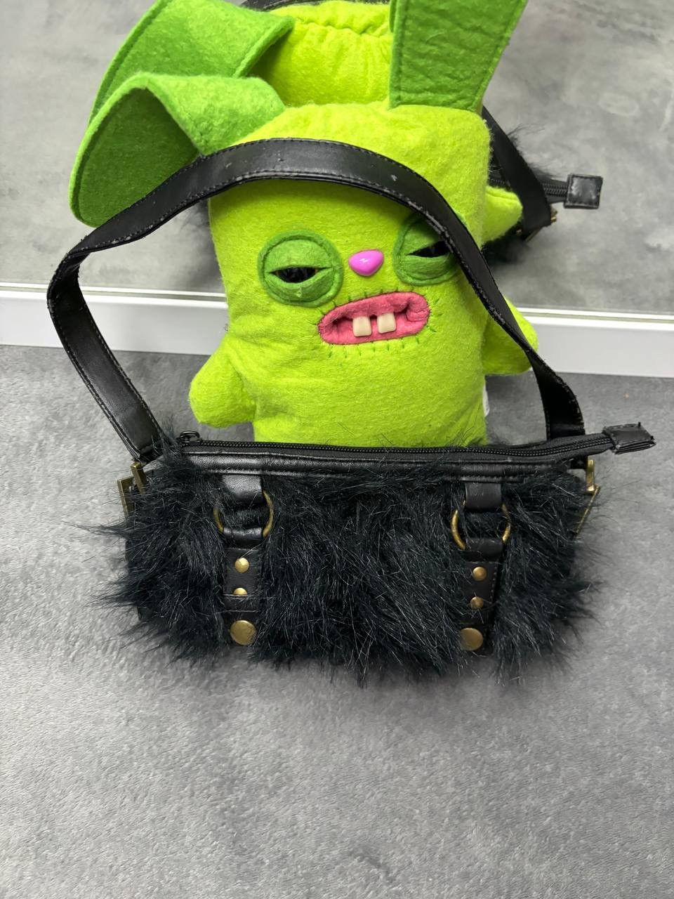 Japanese Brand VINTAGE ARCHIVE FUR AVANT-GARDE HAND BAG OPIUM Size ONE SIZE - 2 Thumbnail