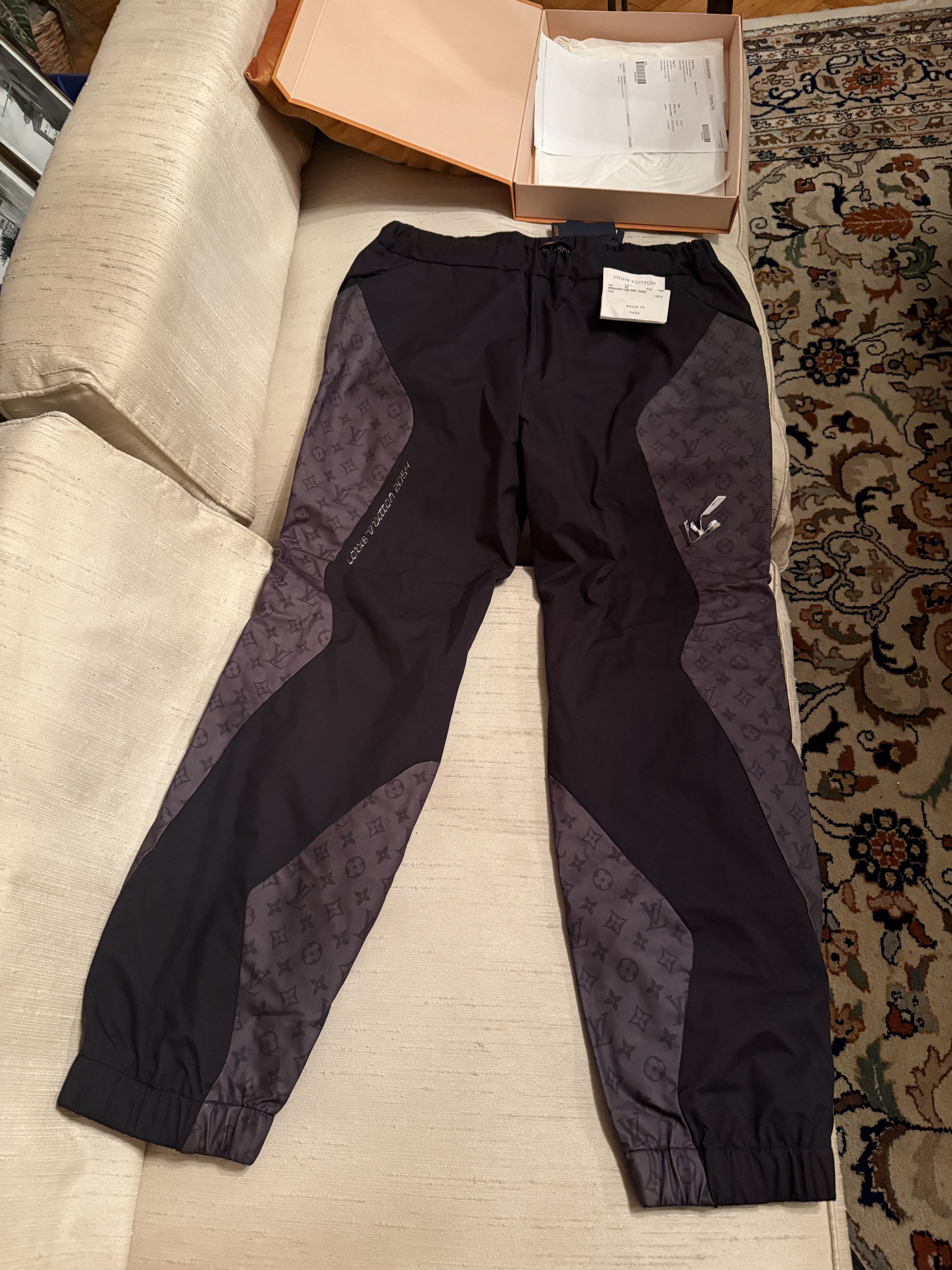 Louis Vuitton Sporty Trouser Size US 44 / EU 60 - 1 Thumbnail
