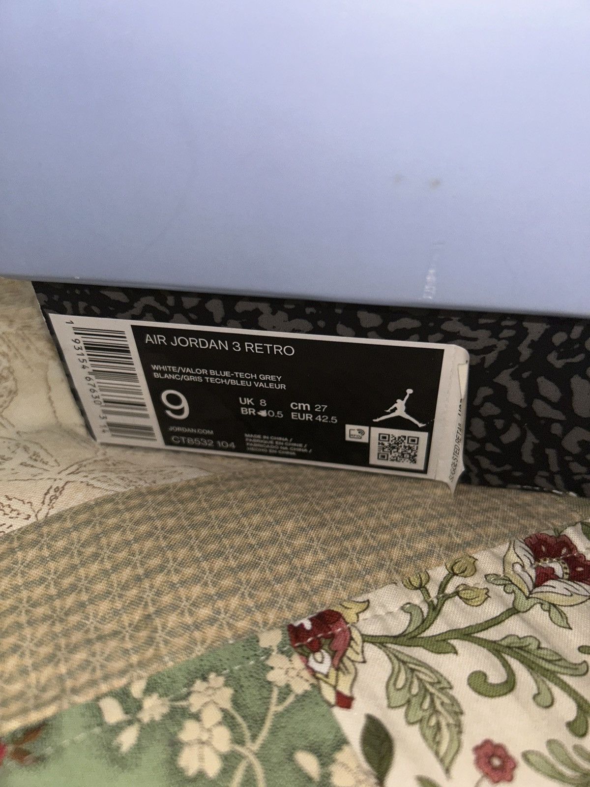 Jordan Brand Air Jordan 3 “UNC” Size US 8.5 / EU 41-42 - 9 Thumbnail