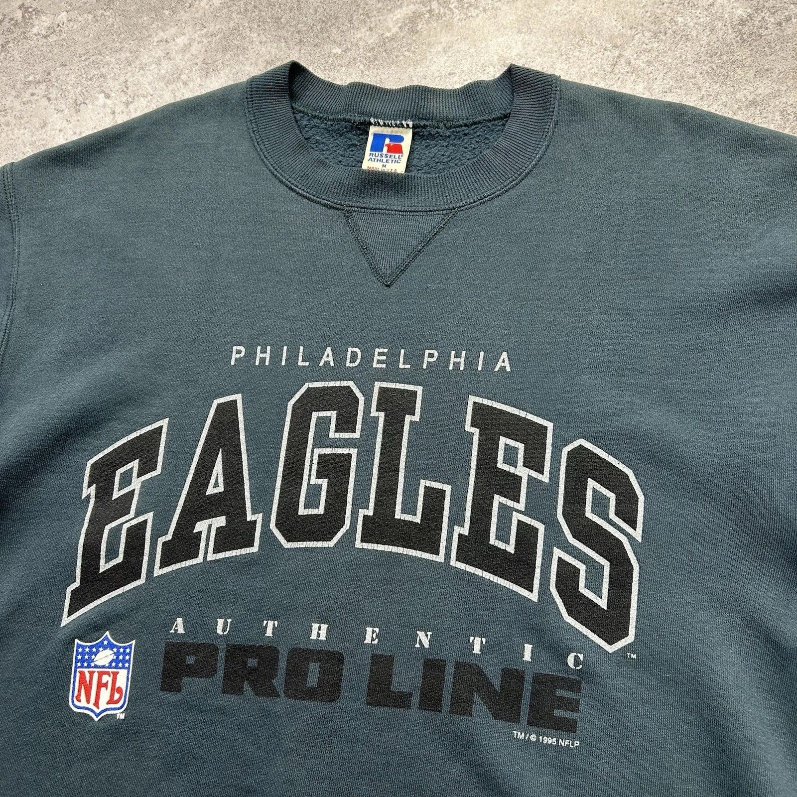 NFL × Russell Athletic × Vintage PHILADELPHIA EAGLES 1995 RUSSELL CREWNECK SWEATSHIRT Size US M / EU 48-50 / 2 - 2 Thumbnail