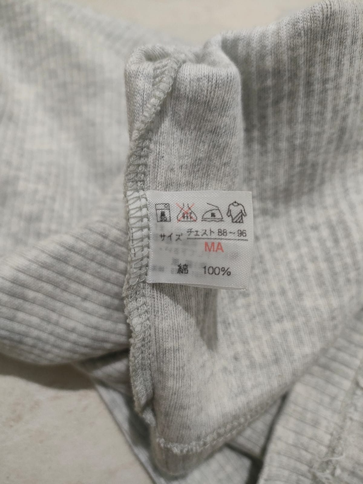 Yves Saint Laurent yves saint laurent v-neck Size US M / EU 48-50 / 2 - 7 Thumbnail