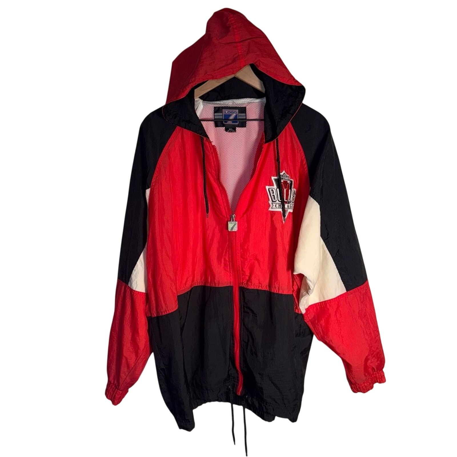 NBA VINTAGE NBA CHICAGO BULLS 90s drawstring windbreaker XL Size US XL / EU 56 / 4 - 1 Thumbnail