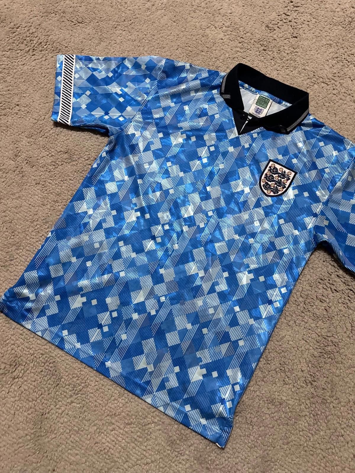 Other ENGLAND 1990 THIRD FOOTBALL SHIRT SOCCER JERSEY SCORE DRAW Size US M / EU 48-50 / 2 - 2 Thumbnail