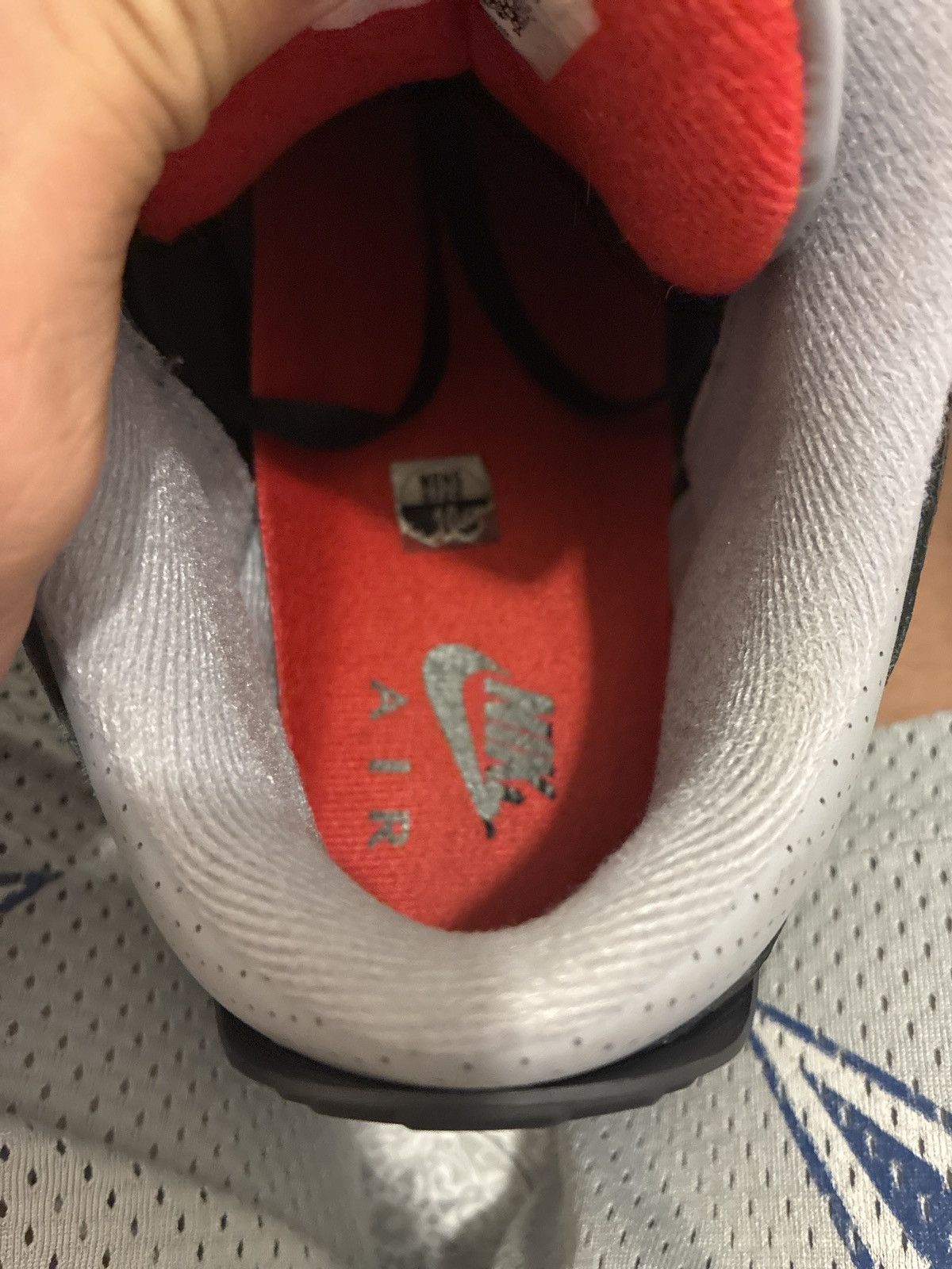 Nike jordans 3 breads reimagined Size US 10 / EU 43 - 4 Thumbnail