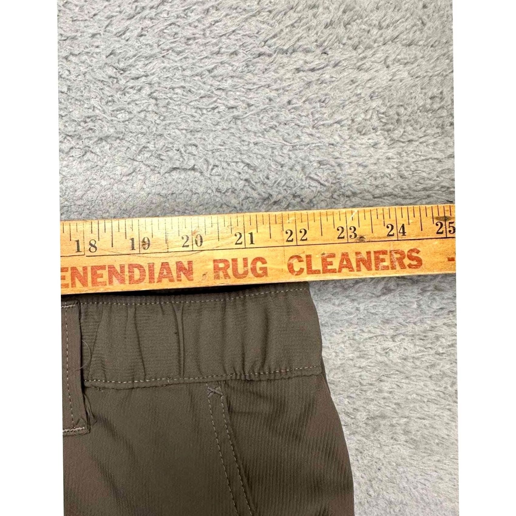 Wrangler VINTAGE? No. Wrangler Cargo Shorts Mens 46 Brown Flat Front Pockets Chino Casual NEW Size US 30 / EU 46 - 6 Thumbnail