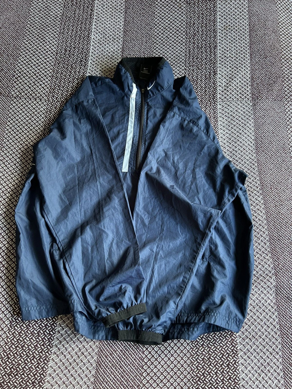 Nike Vintage Nike 00s Light Track Jacket Sportswear Anorak Size L Size US L / EU 52-54 / 3 - 12 Thumbnail