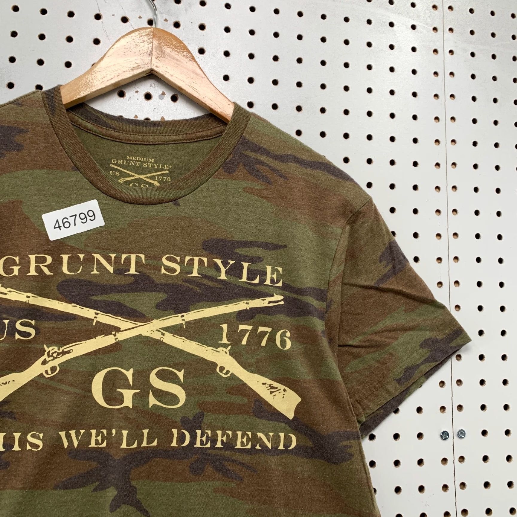 Vintage Grunt Style Camouflage T Shirt Mens M Camouflage Army USA Defend Military Shirt Men Beige T-Shirt Army 90s? Size US M / EU 48-50 / 2 - 7 Thumbnail