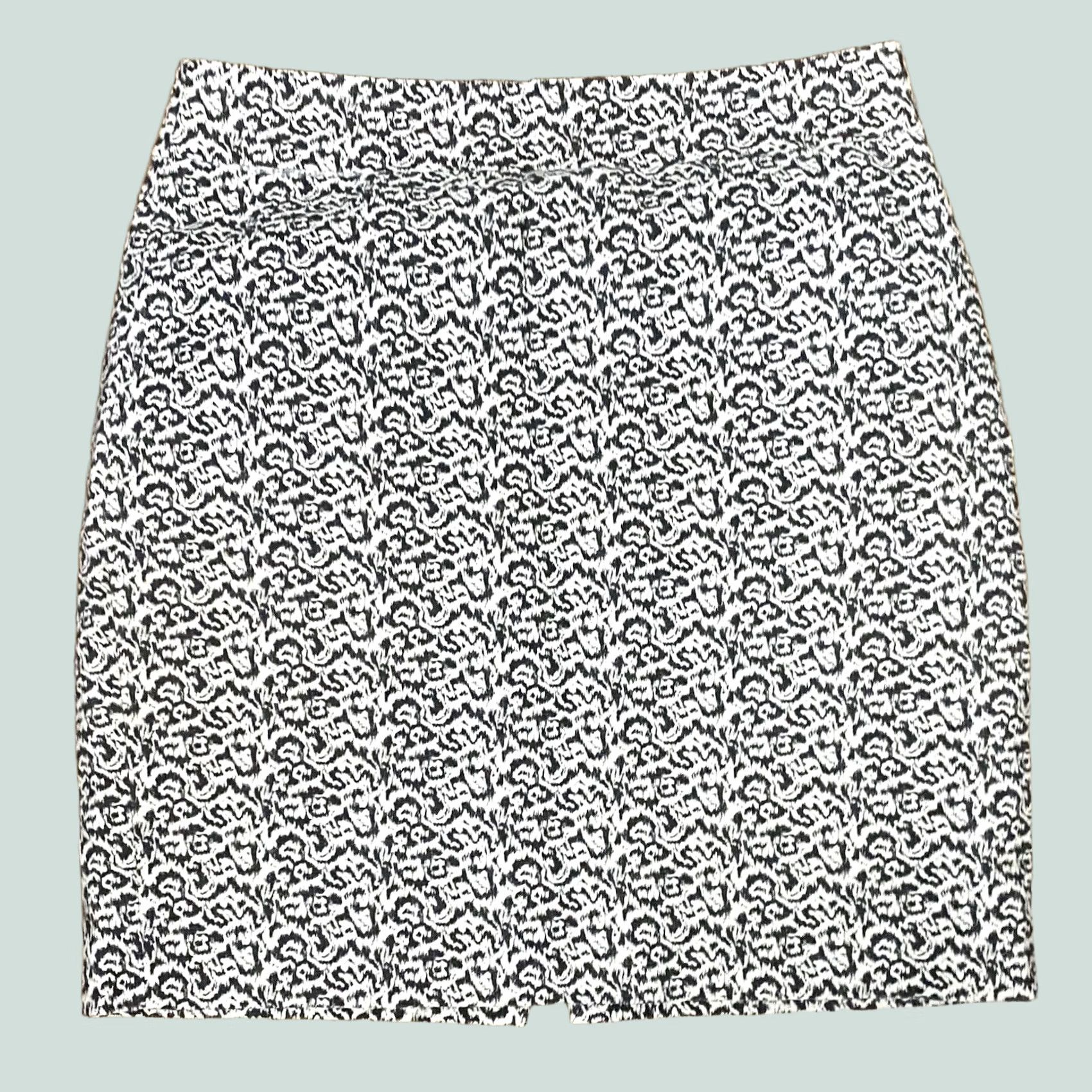 J.Crew VINTAGE J.CREW Women’s Pencil Skirt IKAT PRINT Black White Cotton Spandex Size 8 Size 30" / US 8 / IT 44 - 1 Thumbnail