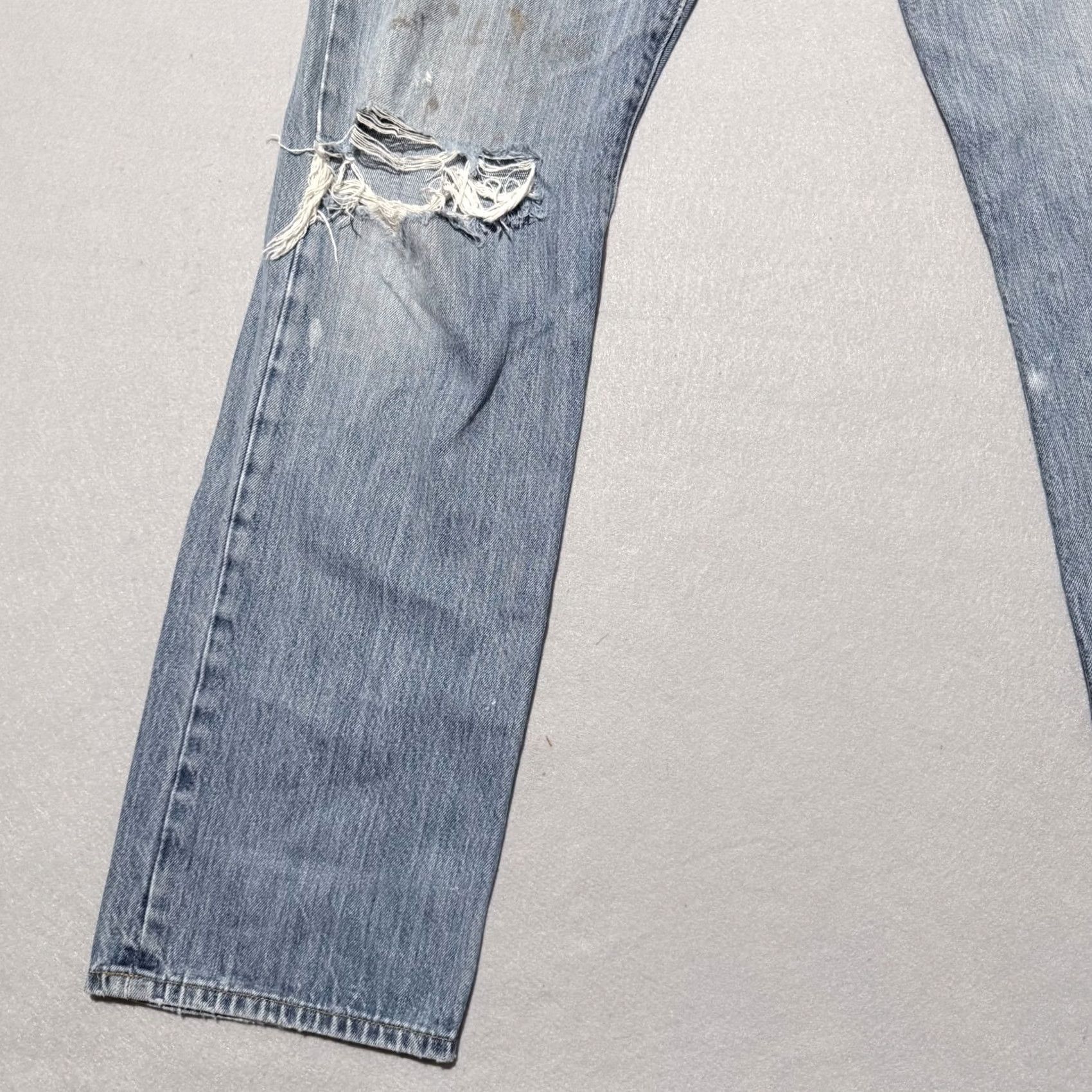 Levi's VINTAGE Levi's 501 Original Jeans Men Blue Denim Distressed Straight Fit - 34X36 Size US 34 / EU 50 - 5 Thumbnail